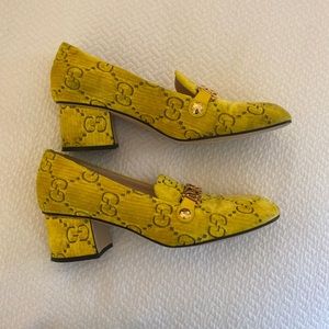 Gucci Sylvie velvet logo loafer in yellow size 39.5